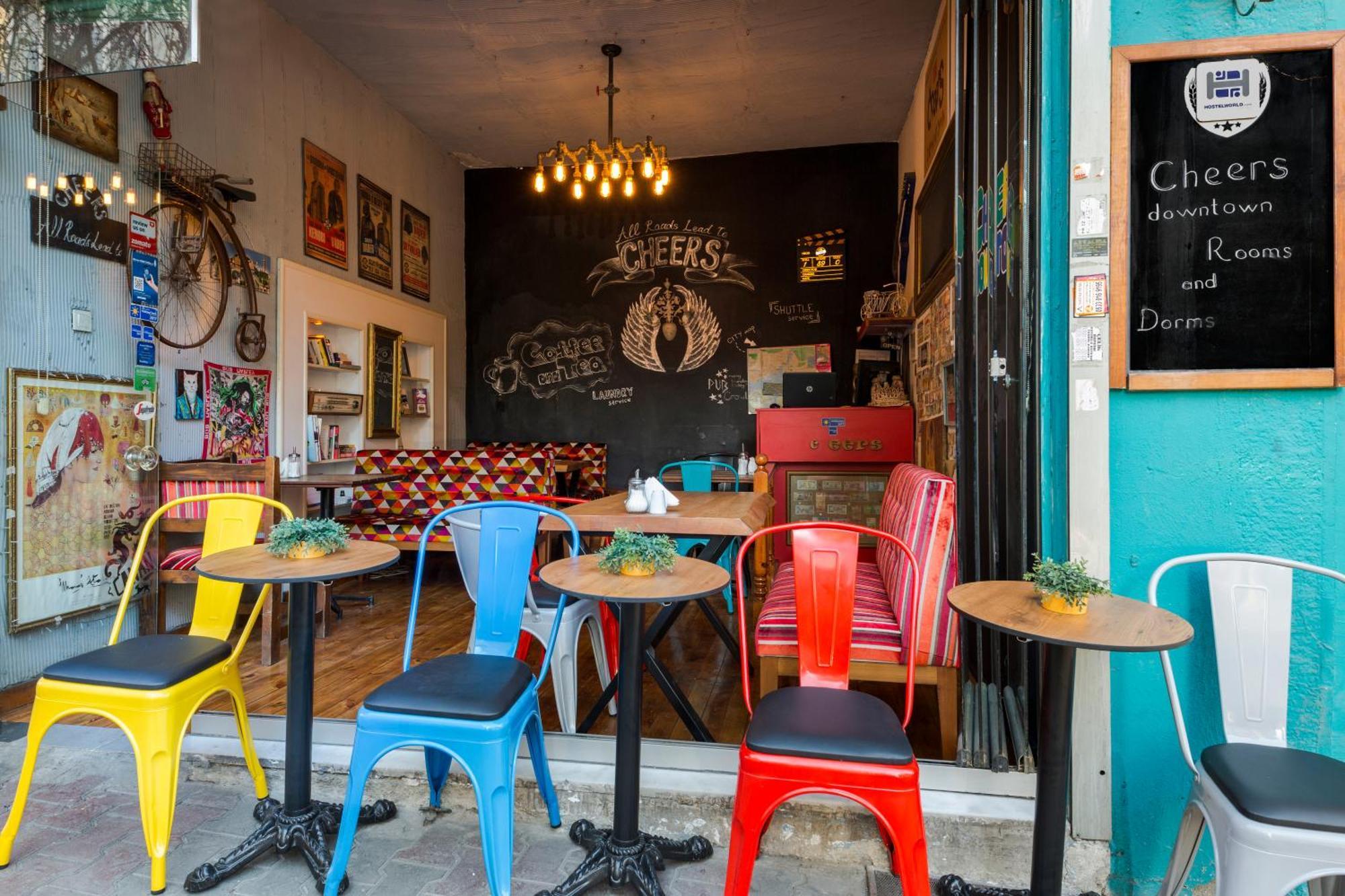 Cheers Midtown Hostel Istanboel Buitenkant foto