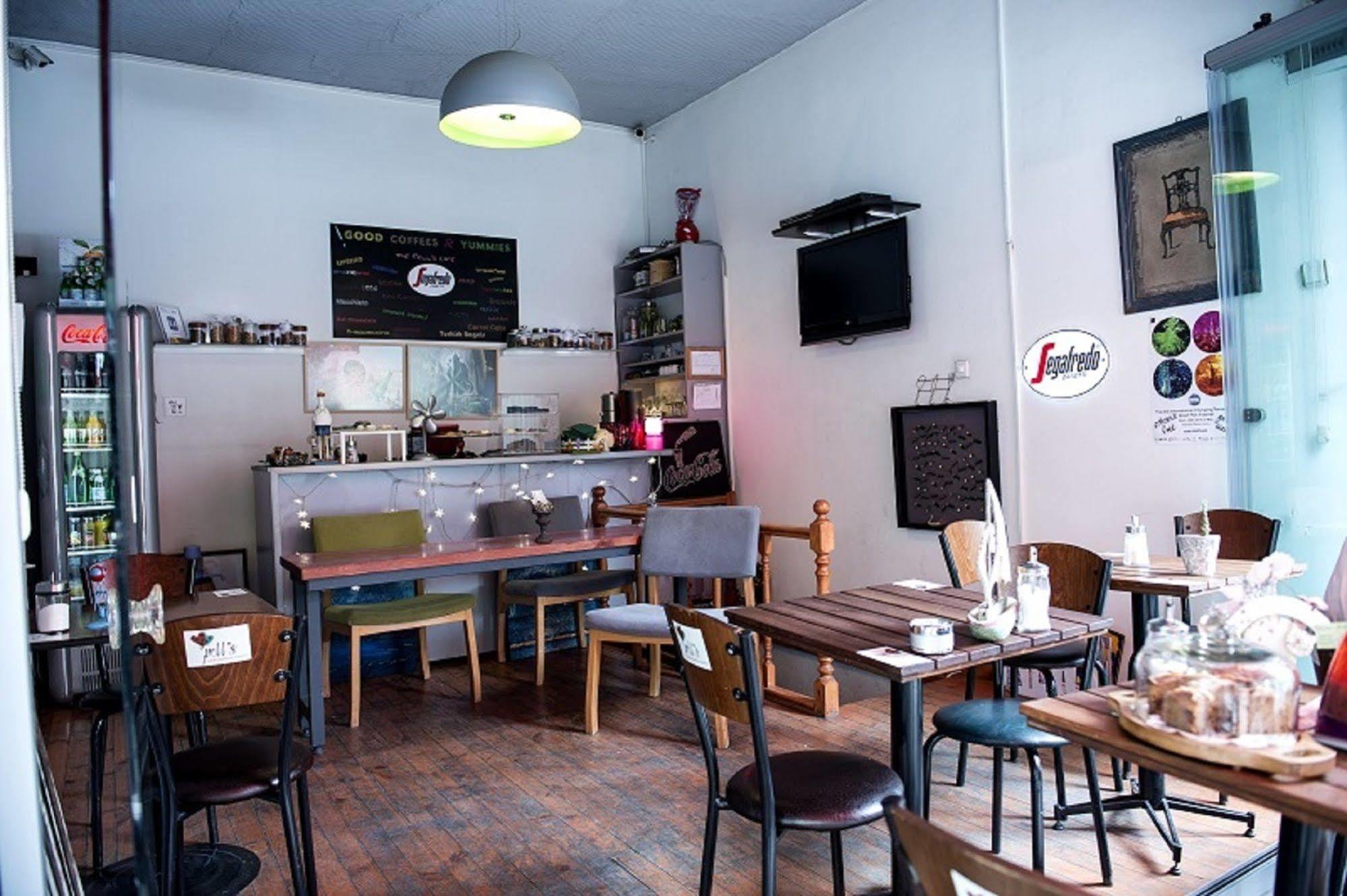 Cheers Midtown Hostel Istanboel Buitenkant foto